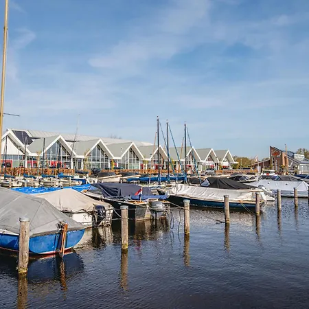 Kraaijennest By Interhome Uitgeest